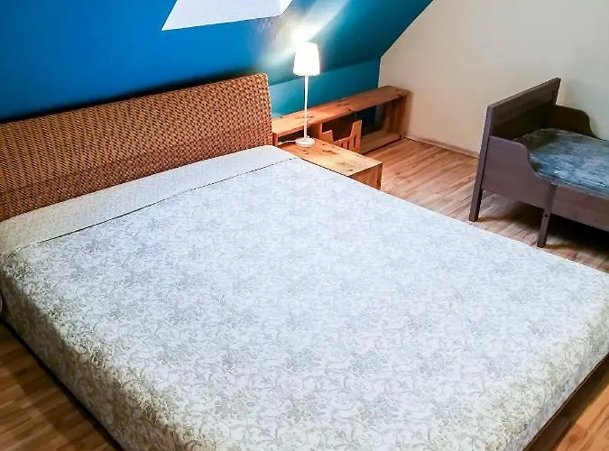 Cinnamon בית הארחה