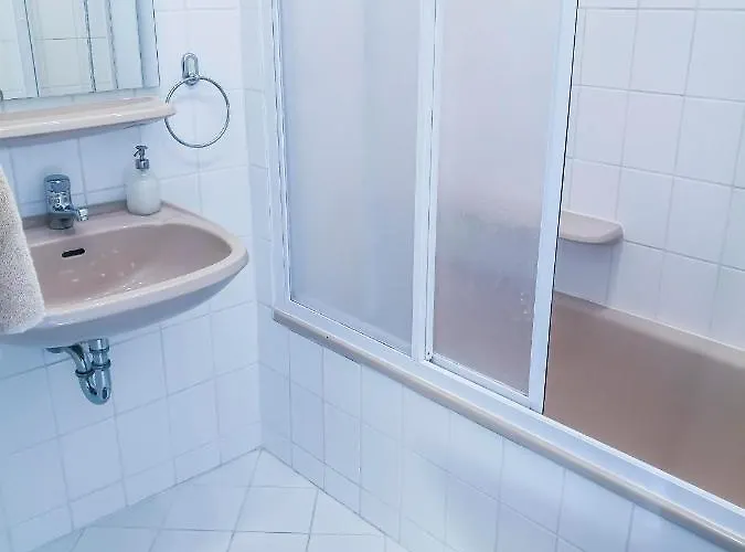 Cinnamon בית הארחה פלאנגה