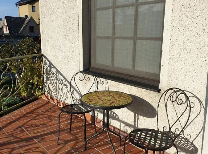 Cinnamon בית הארחה